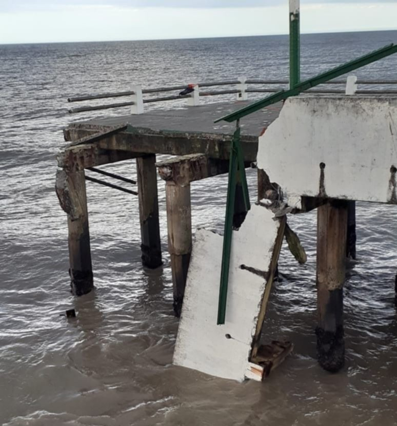 Derrumbe muelle Mar de Ajó